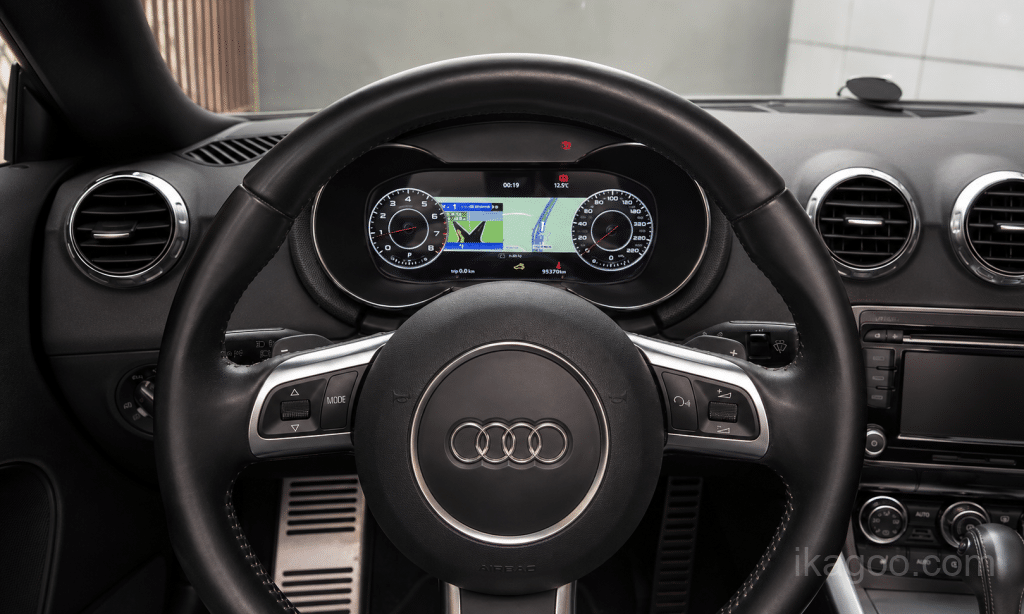 النتيجة النهائية لتركيب لوحة العدادات الرقمية Audi TT 8J