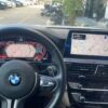 مجموعة العدادات الرقمية لـ BMW F32 مثبتة في موضع لوحة القيادة الأصلية